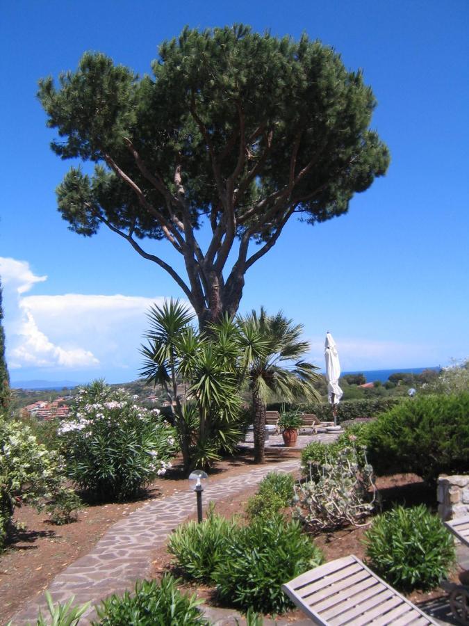 Studio-Appartment In Landhaus Mit Meerblick Porto Azzurro Ngoại thất bức ảnh